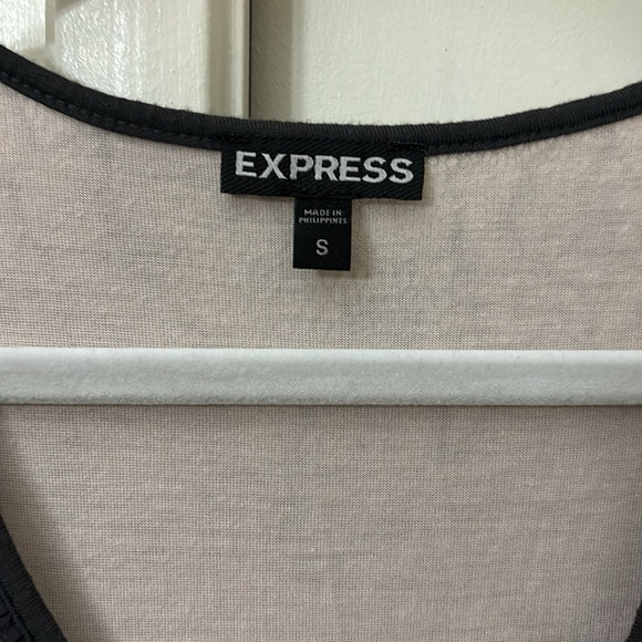 ✨Express✨halter tank top✨Sz: S✨ - Picture 3 of 5